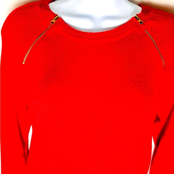 PREMISE STUDIO RED LONG SLEEVE KNIT SWEATER W/GOLD ZIPPER ACCENTS. WOMEN’S LARGE - Picture 3 of 6
